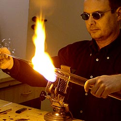 Adam Piotwowski - Langenfeld, Piotrowsky, pio glas,
pioglas, pio-glas, Glasbläser, Glasblaeser, Glasapparatebauer, Glasapparatebauermeister,